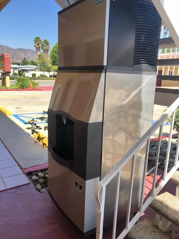Glendora Motel 8